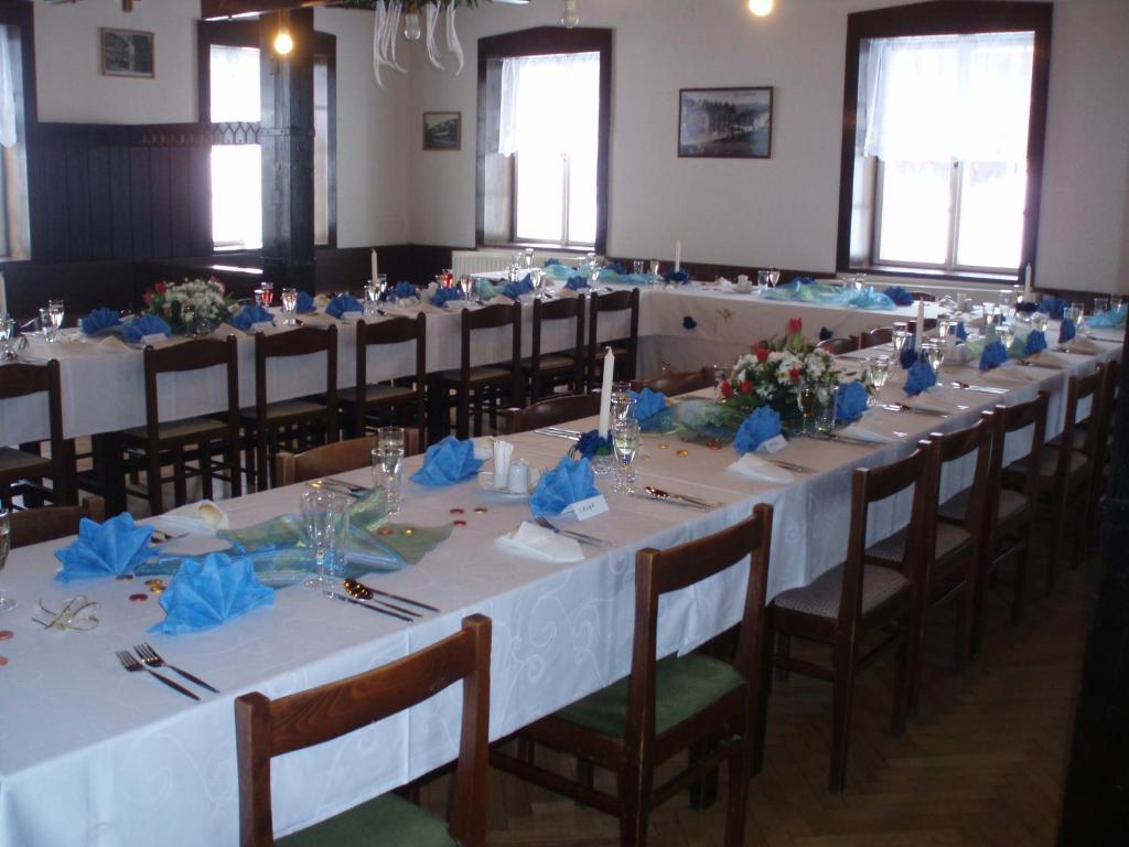 Hotel Dzban Jindrichov Екстер'єр фото