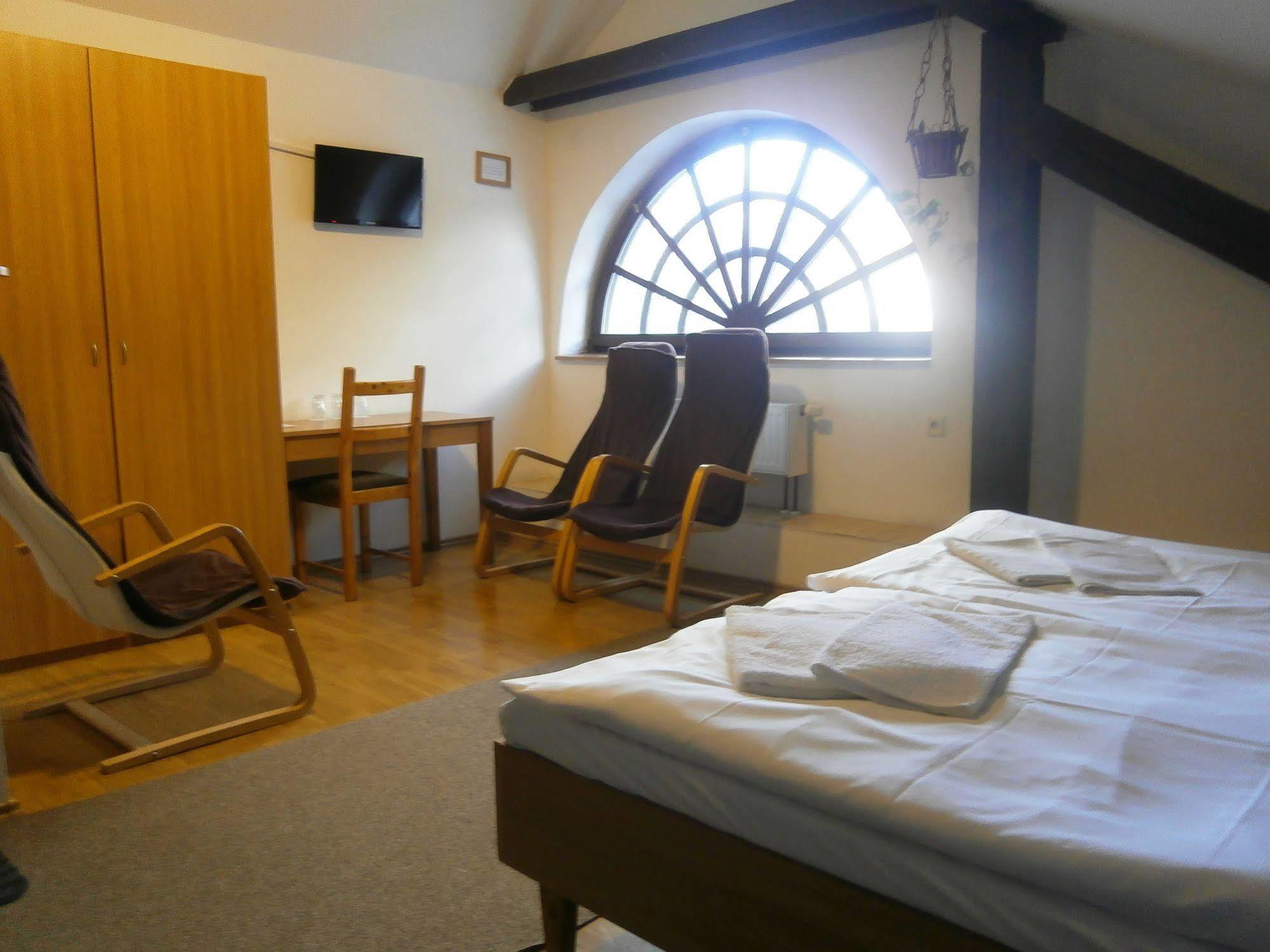Hotel Dzban Jindrichov Екстер'єр фото
