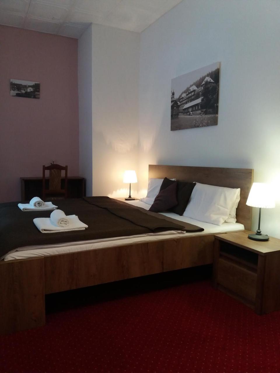 Hotel Dzban Jindrichov Екстер'єр фото