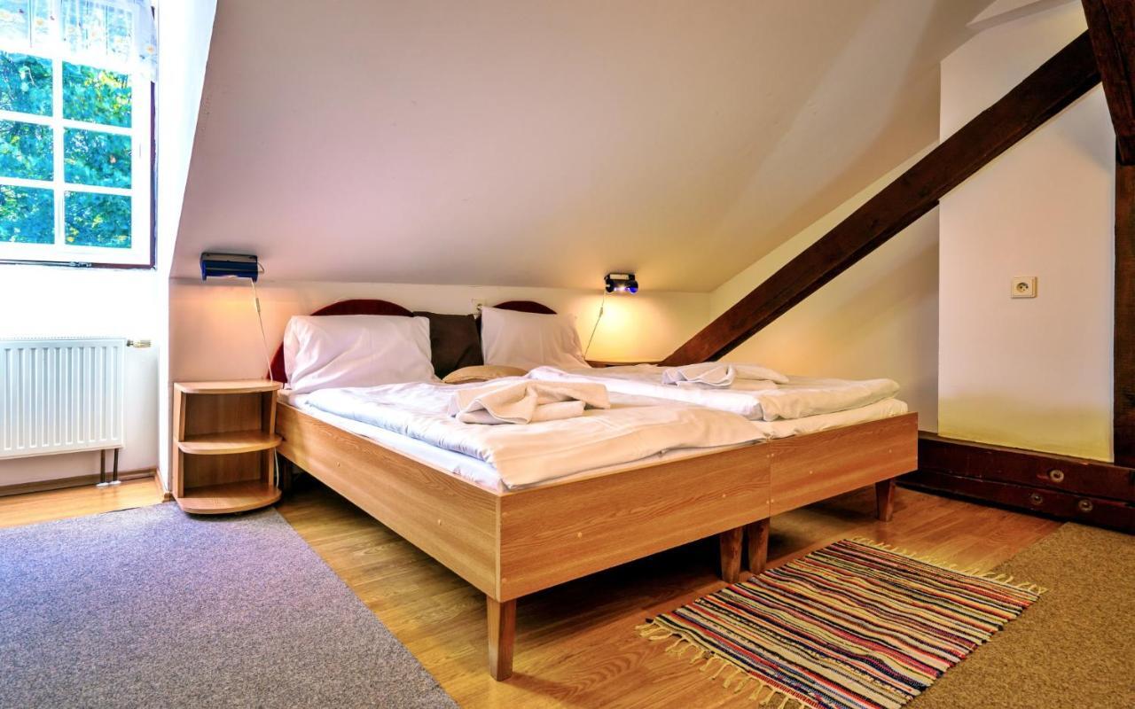 Hotel Dzban Jindrichov Екстер'єр фото