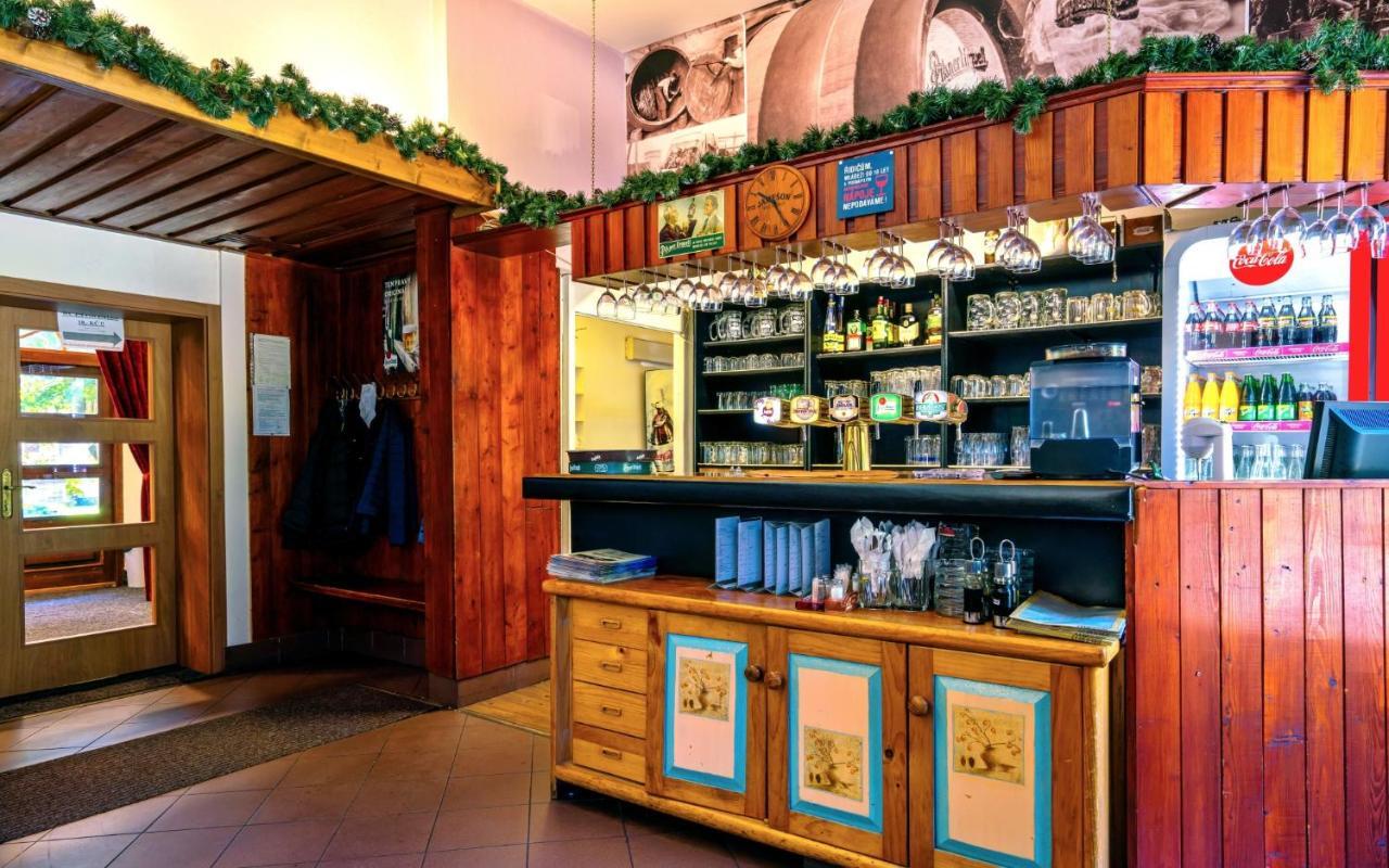 Hotel Dzban Jindrichov Екстер'єр фото