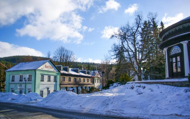 Hotel Dzban Jindrichov Екстер'єр фото